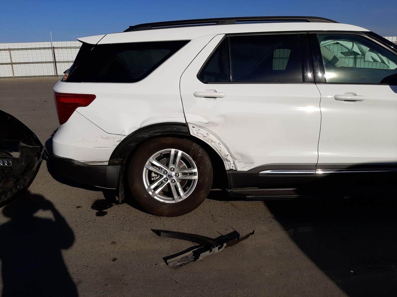 Photo 9 from auction – 2021 FORD EXPLORER X with VIN 1FMSK8DH6MGA52680