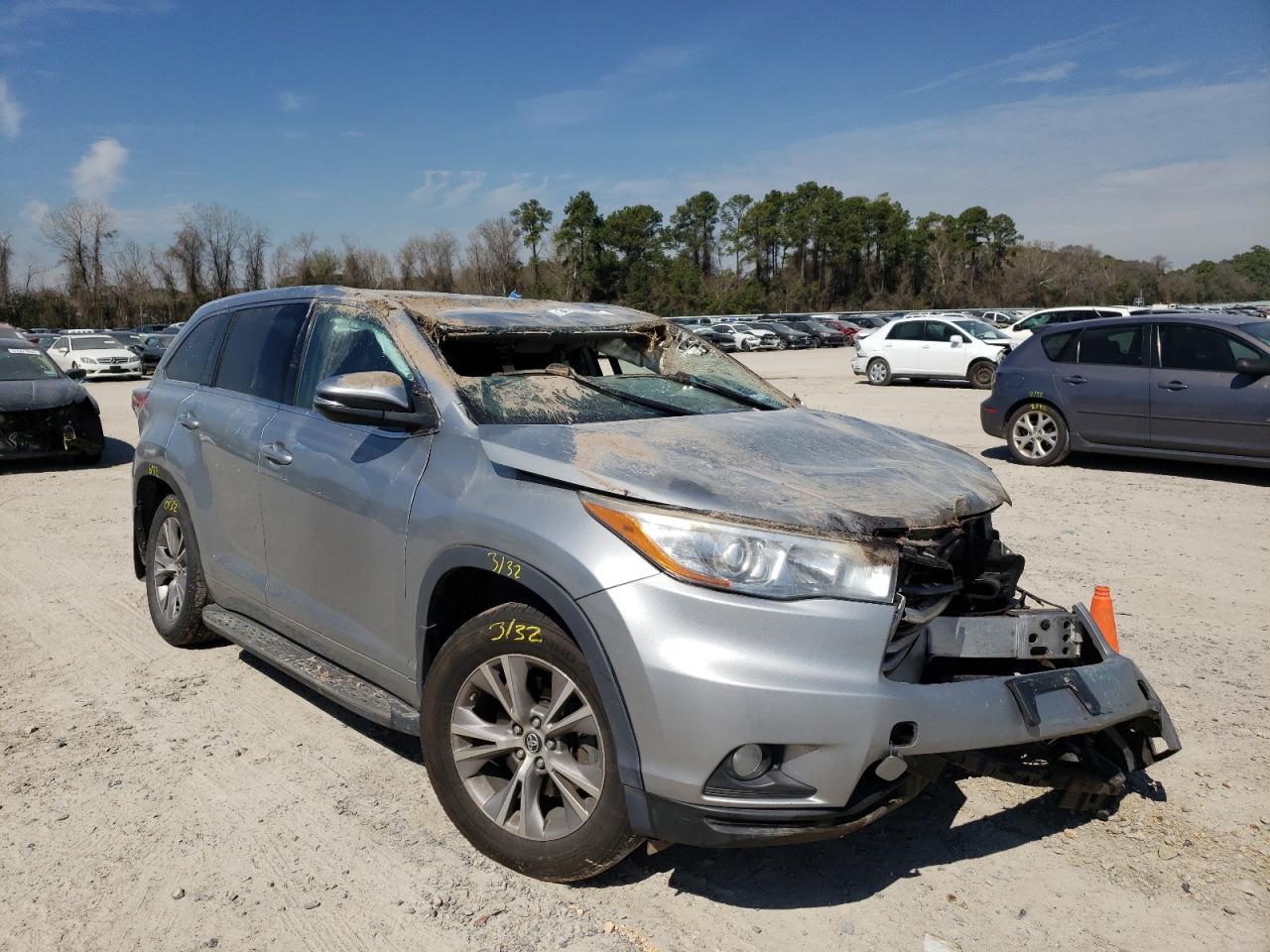 TOYOTA HIGHLANDER 2016 with VIN 5TDZKRFH5GS168968 - Photo from auction