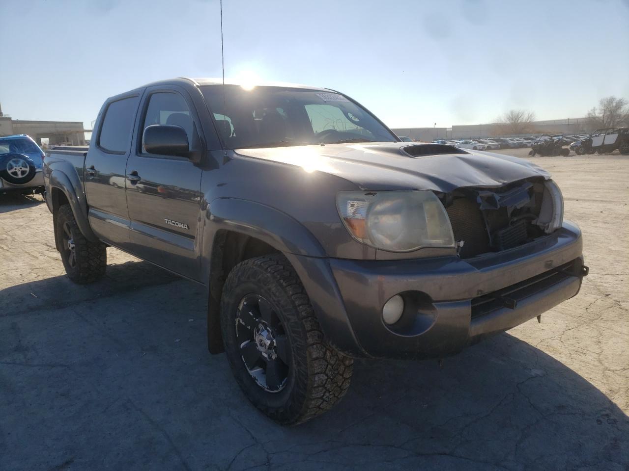 Photo 1 from auction – 2011 TOYOTA TACOMA DOU with VIN 5TFLU4ENXBX010414
