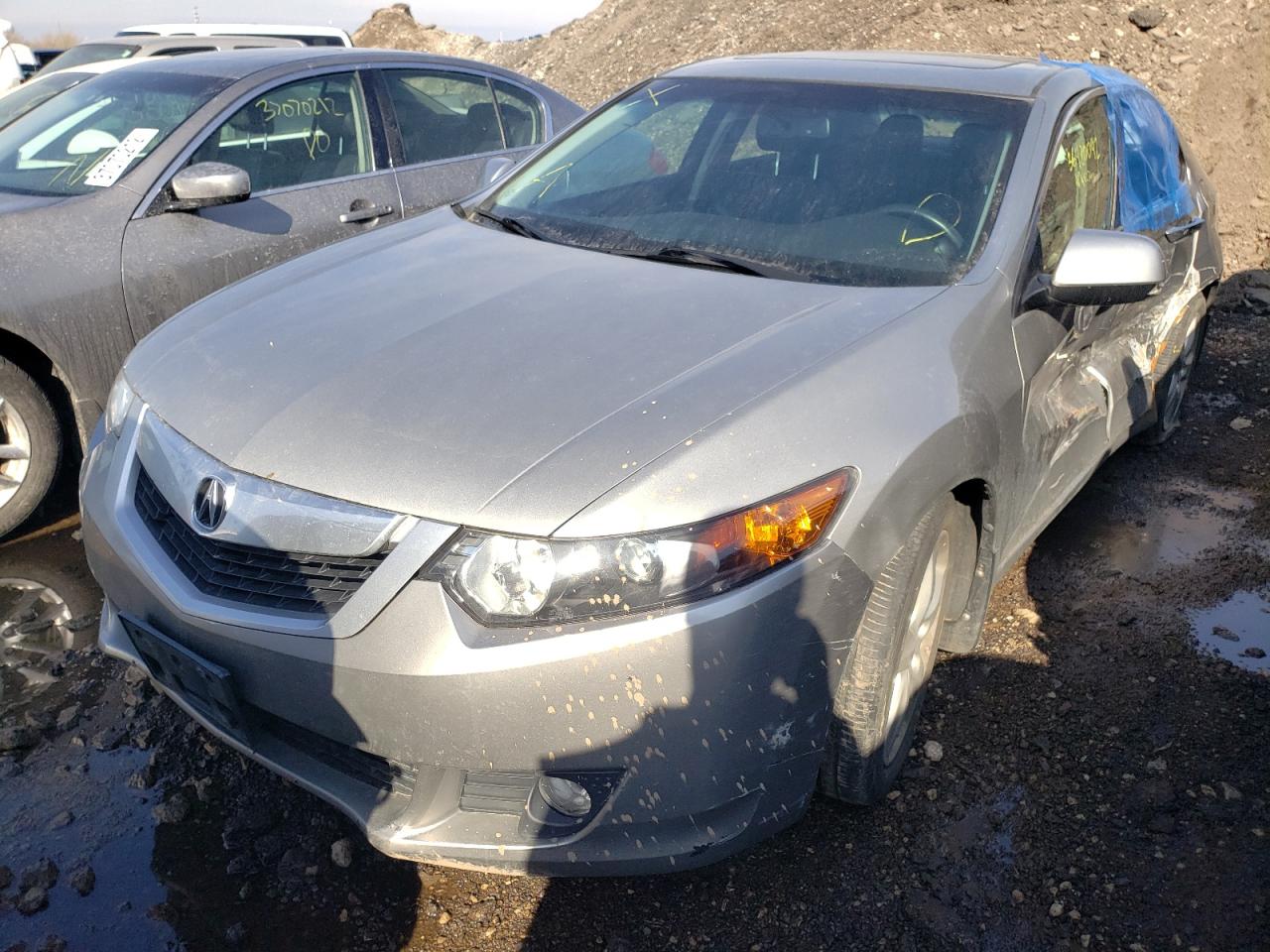 Photo 2 from auction – 2010 ACURA TSX with VIN JH4CU2F63AC016703