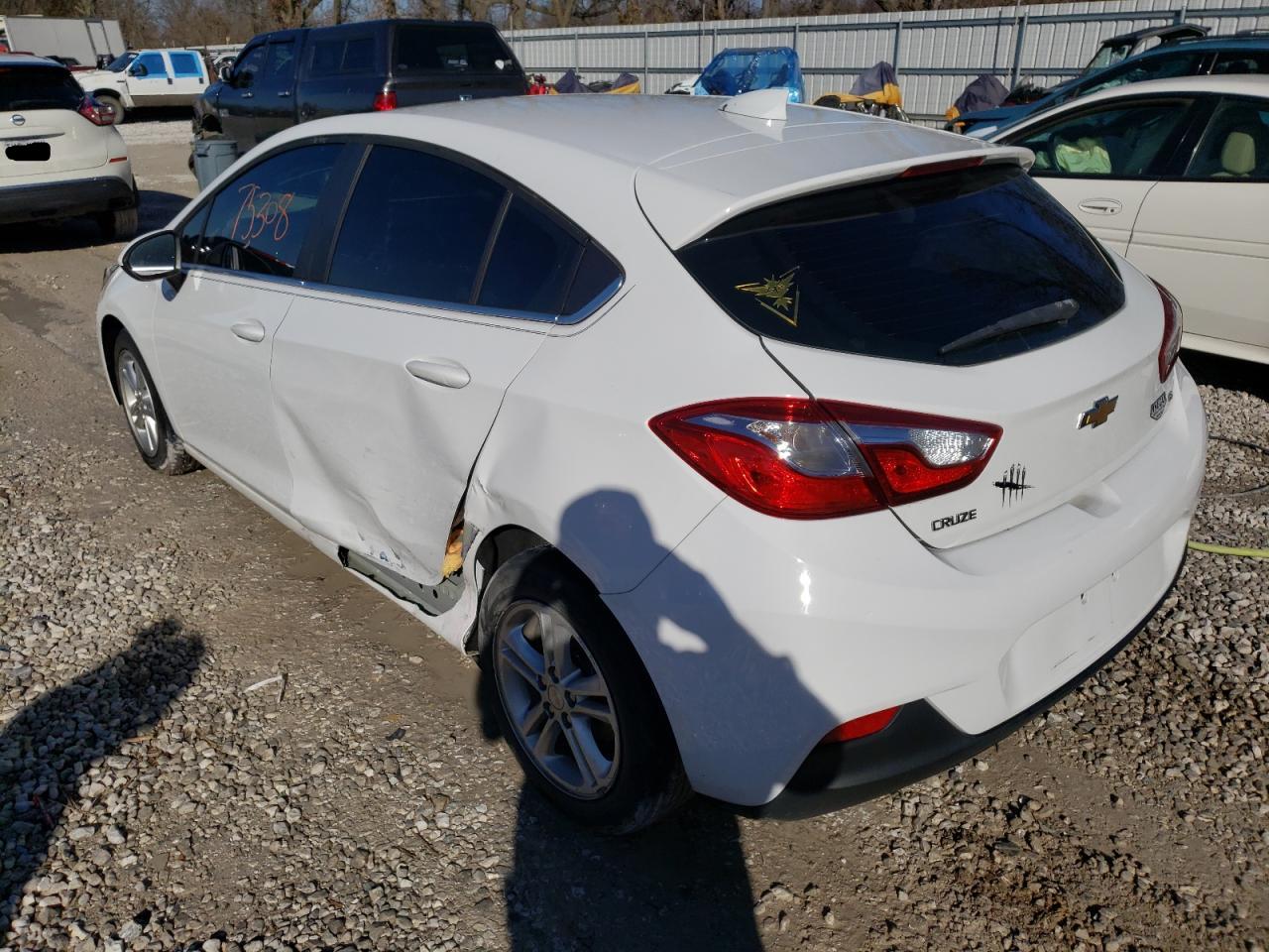 Photo 3 from auction – 2018 CHEVROLET CRUZE LT with VIN 3G1BE6SM0JS526418