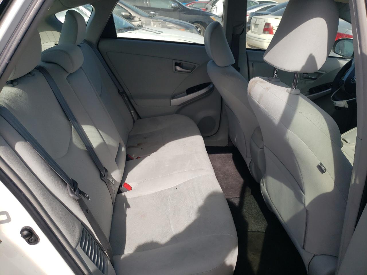 Photo 6 from auction – 2012 TOYOTA PRIUS with VIN JTDKN3DU2C5406314