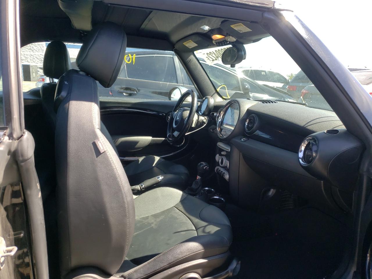 Photo 5 from auction – 2010 MINI COOPER S with VIN WMWMS3C57ATY08556