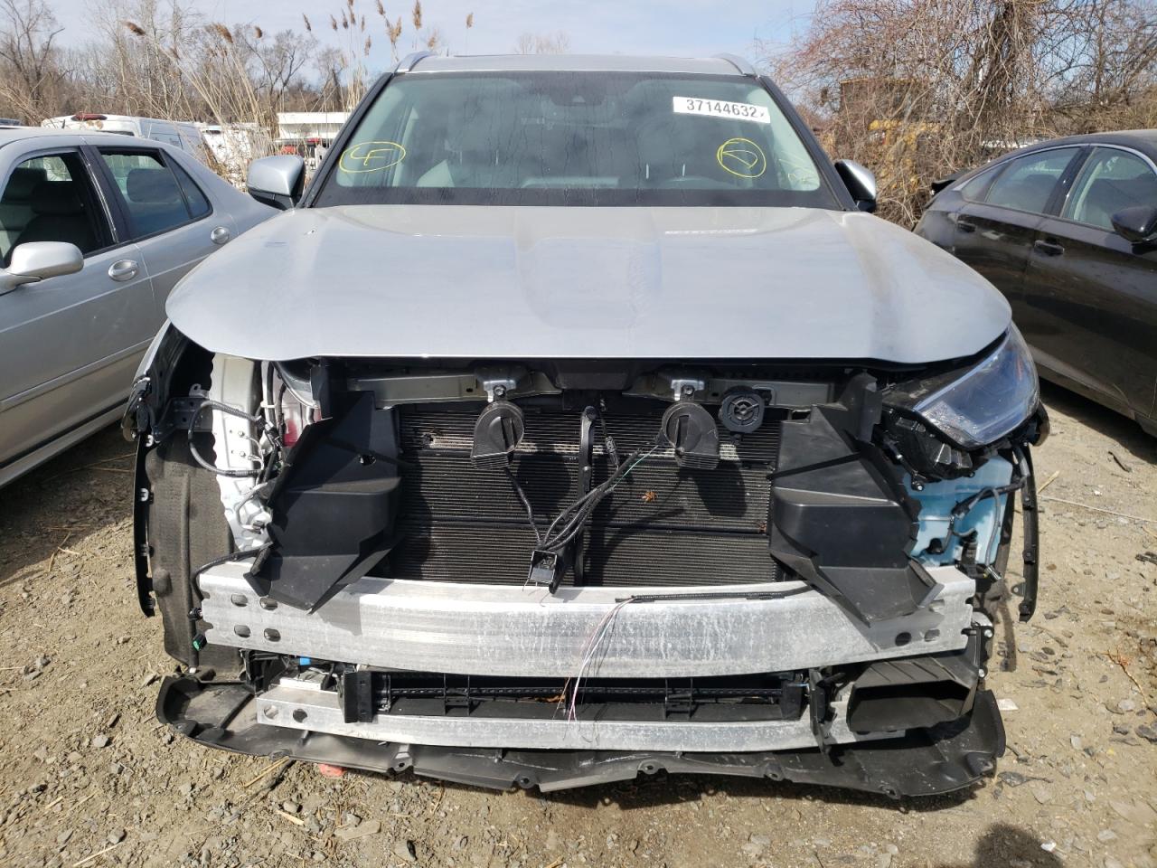 Photo 9 from auction – 2021 TOYOTA HIGHLANDER with VIN 5TDGBRCH5MS518817