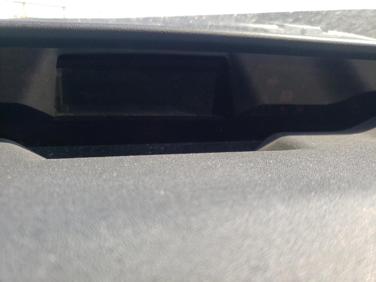 Photo 8 from auction – 2008 TOYOTA PRIUS with VIN JTDKB20U983307159