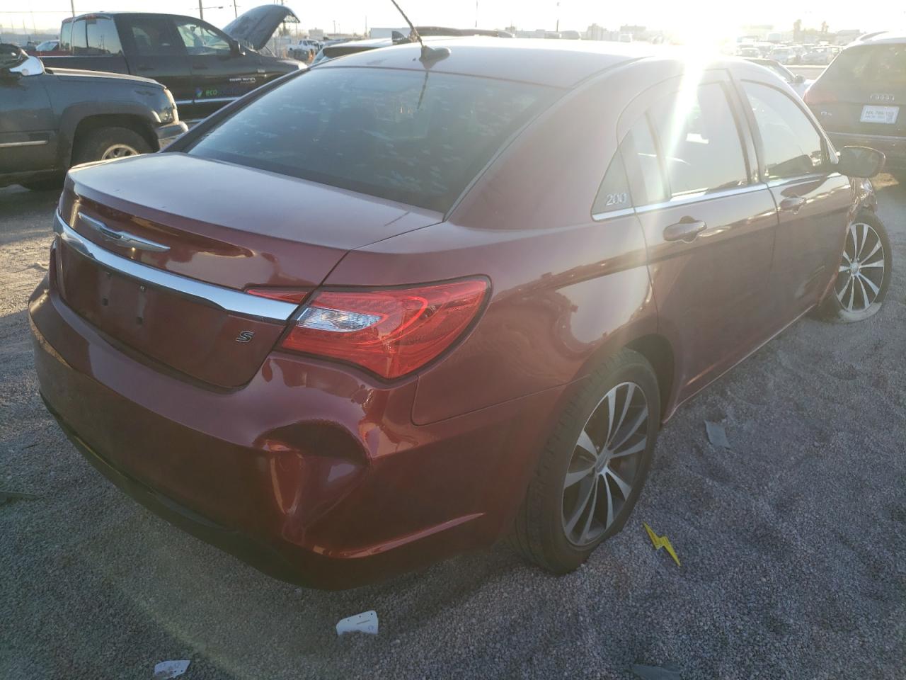 Photo 4 from auction – 2012 CHRYSLER 200 S with VIN 1C3CCBHG1CN173829