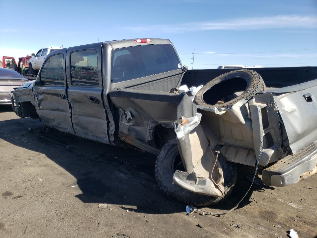 Photo 9 from auction – 2002 CHEVROLET SILVERADO with VIN 1GCHK231X2F223336