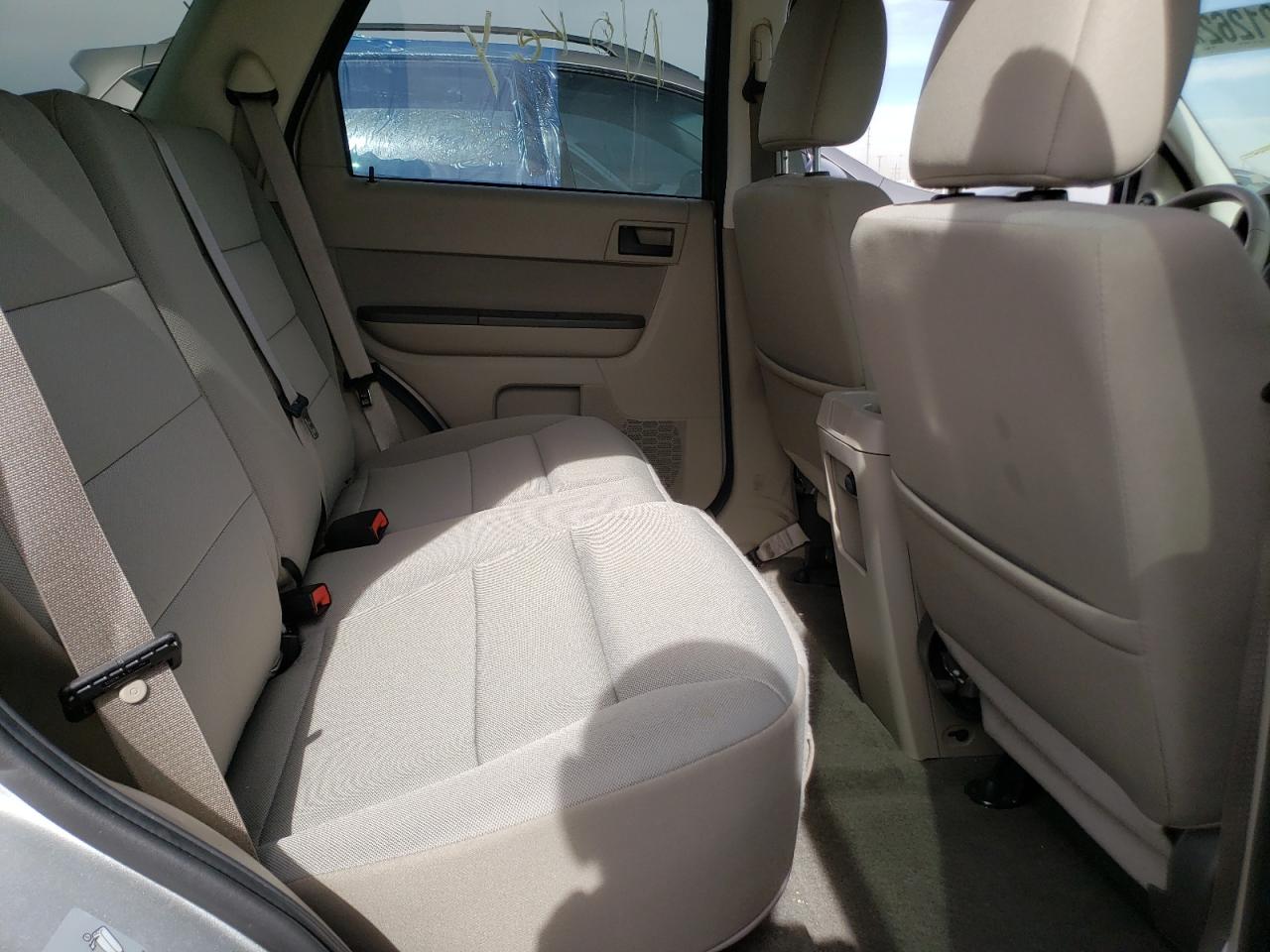 Photo 6 from auction – 2010 FORD ESCAPE XLT with VIN 1FMCU9DG8AKC63089