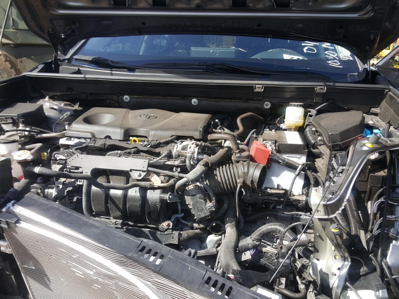 Photo 7 from auction – 2019 TOYOTA RAV4 LE with VIN JTMK1RFV7KD037863