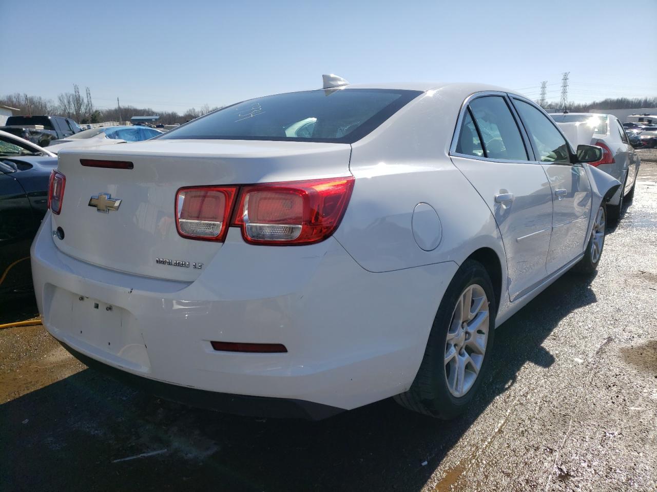 Photo 4 from auction – 2015 CHEVROLET MALIBU 1LT with VIN 1G11C5SL6FF315934