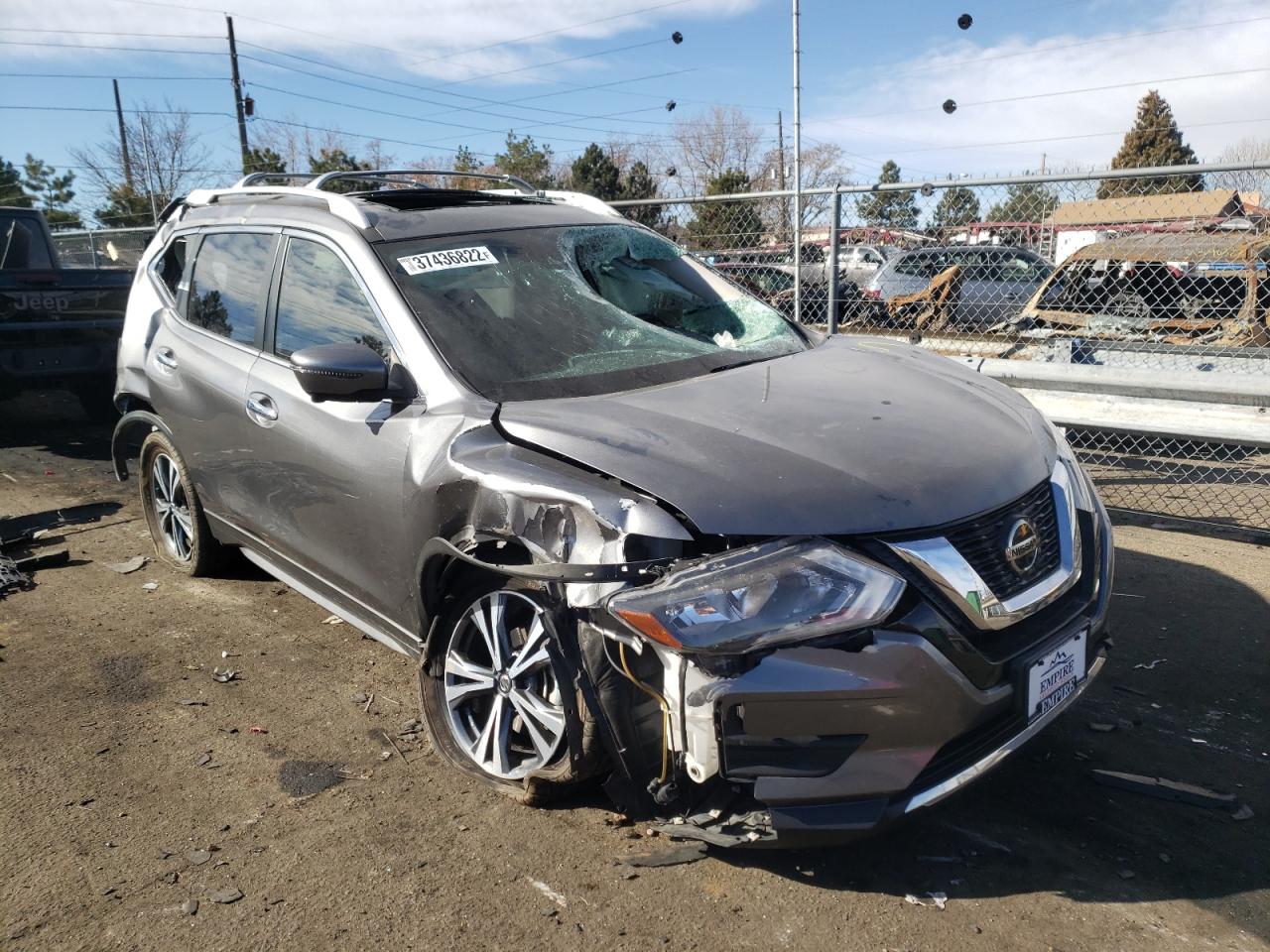 NISSAN ROGUE S 2019 with VIN JN8AT2MVXKW400181 - Photo from auction
