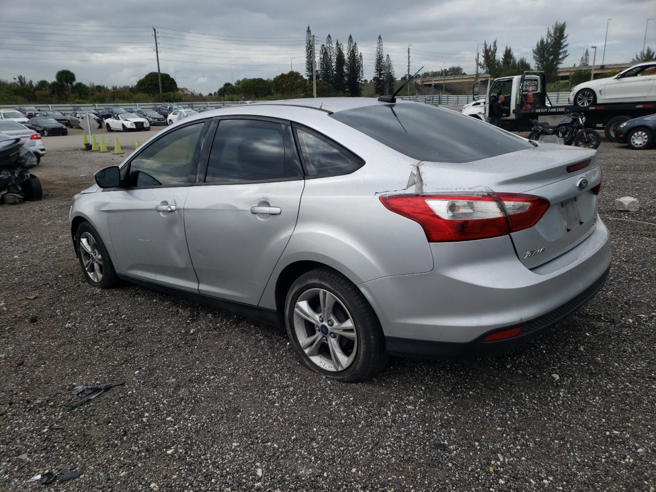 Photo 3 from auction – 2013 FORD FOCUS SE with VIN 1FADP3F27DL240907