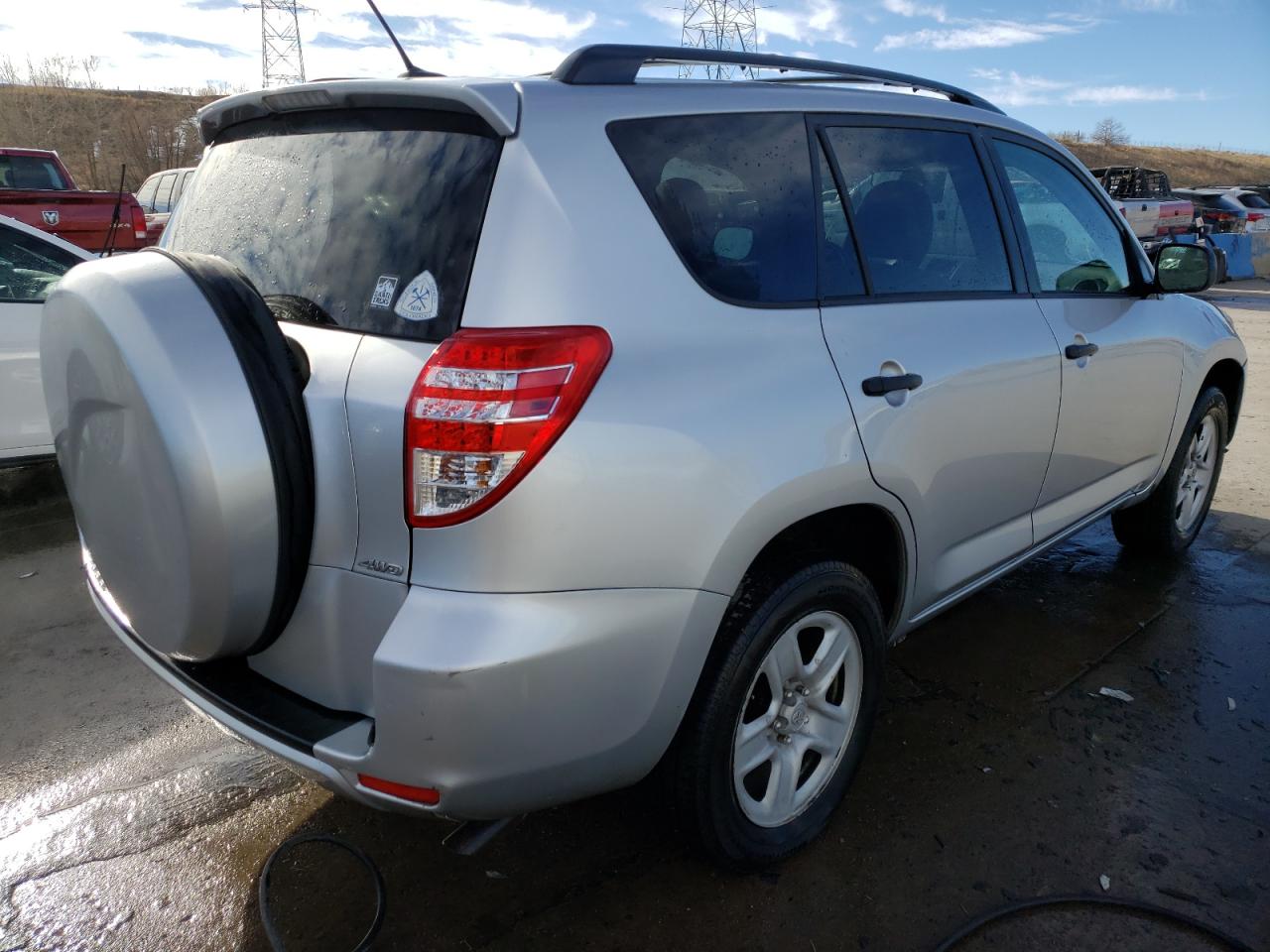 Photo 4 from auction – 2011 TOYOTA RAV4 with VIN 2T3BF4DV9BW099095
