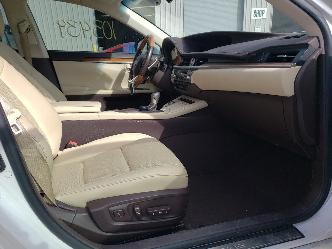 Photo 5 from auction – 2016 LEXUS ES 300H with VIN JTHBW1GG5G2110653