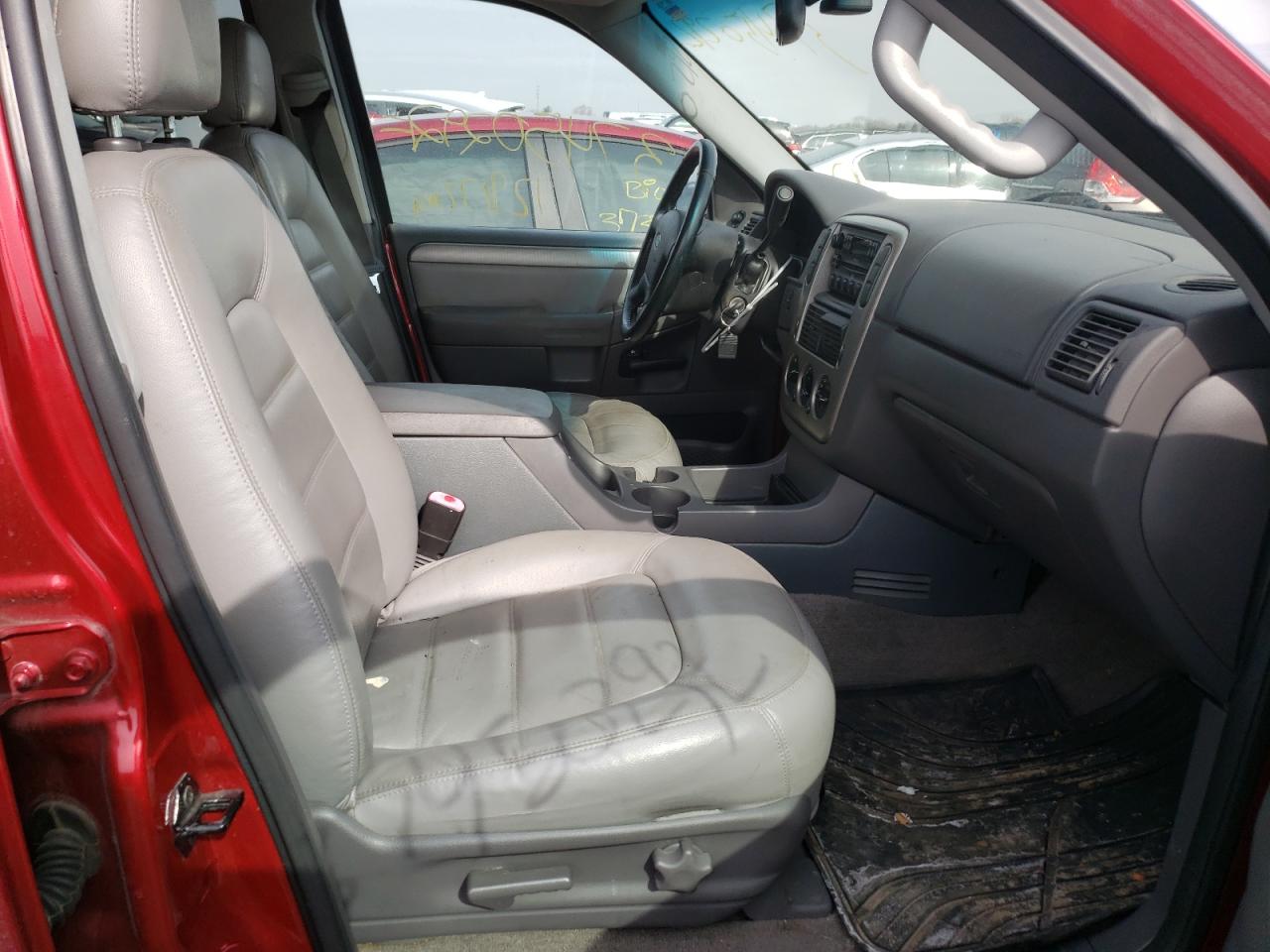 Photo 5 from auction – 2004 FORD EXPLOR XLS with VIN 1FMDU73K34UC25888