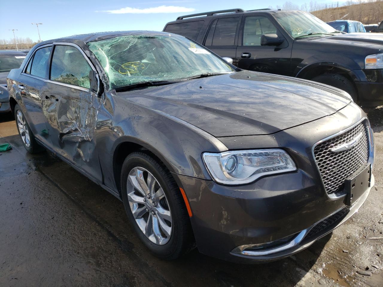 CHRYSLER 300 LIMITE 2019 with VIN 2C3CCAKG9KH586673 - Photo from auction