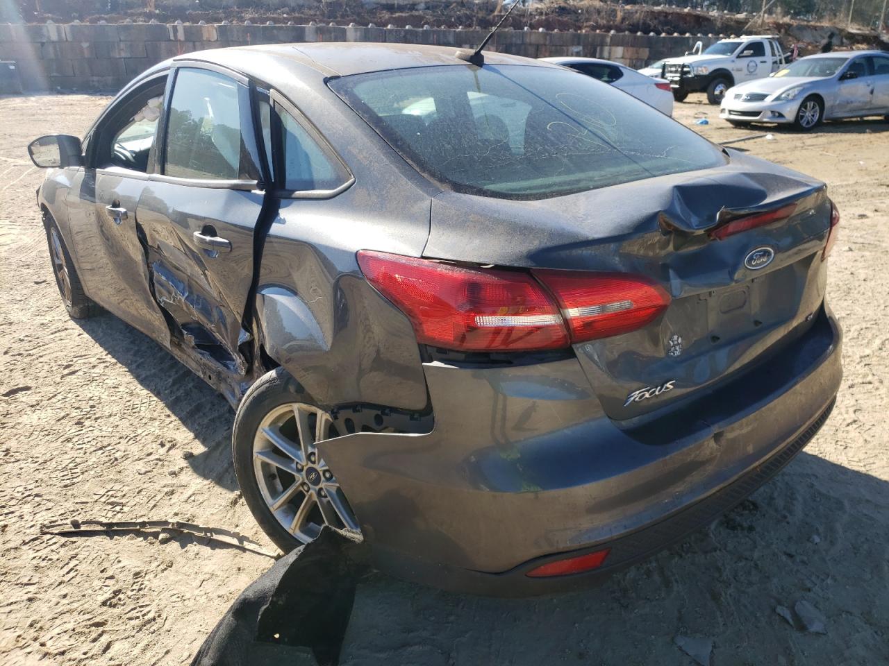 Photo 3 from auction – 2016 FORD FOCUS SE with VIN 1FADP3F23GL347926