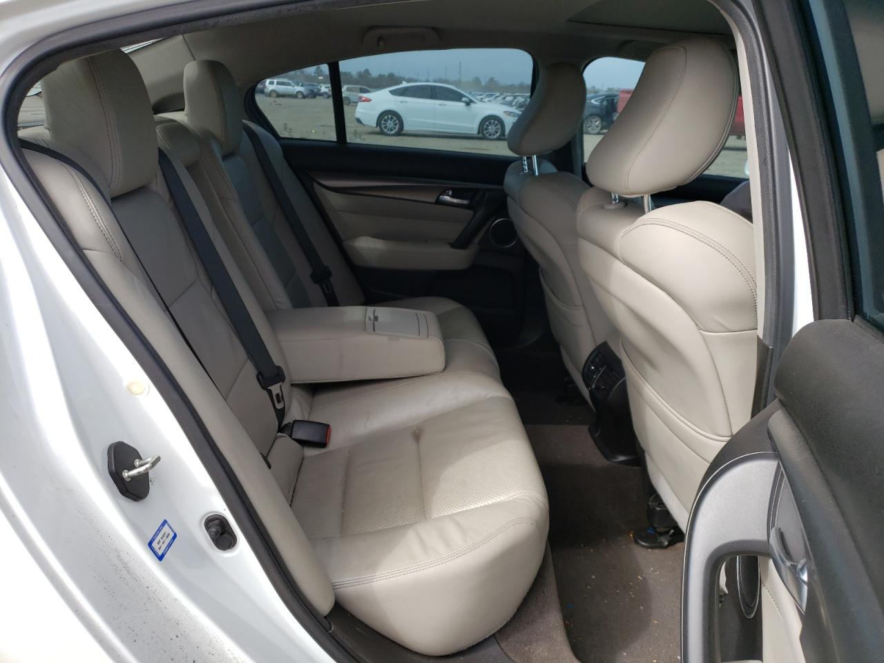 Zdjęcie 6 z aukcji – 2012 ACURA TL z VIN 19UUA9F79CA012753