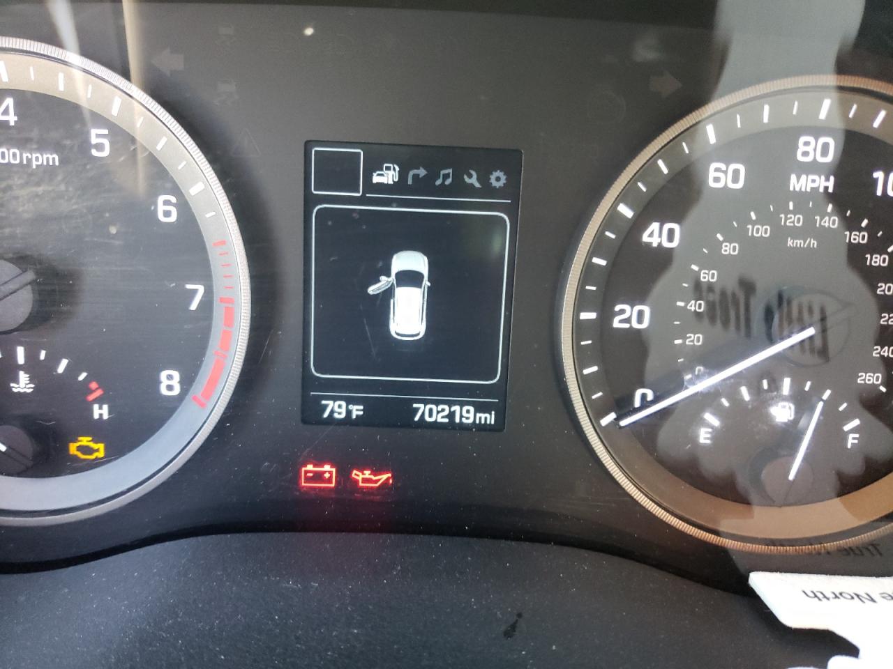 Photo 8 from auction – 2017 HYUNDAI TUCSON LIM with VIN KM8J3CA49HU400976