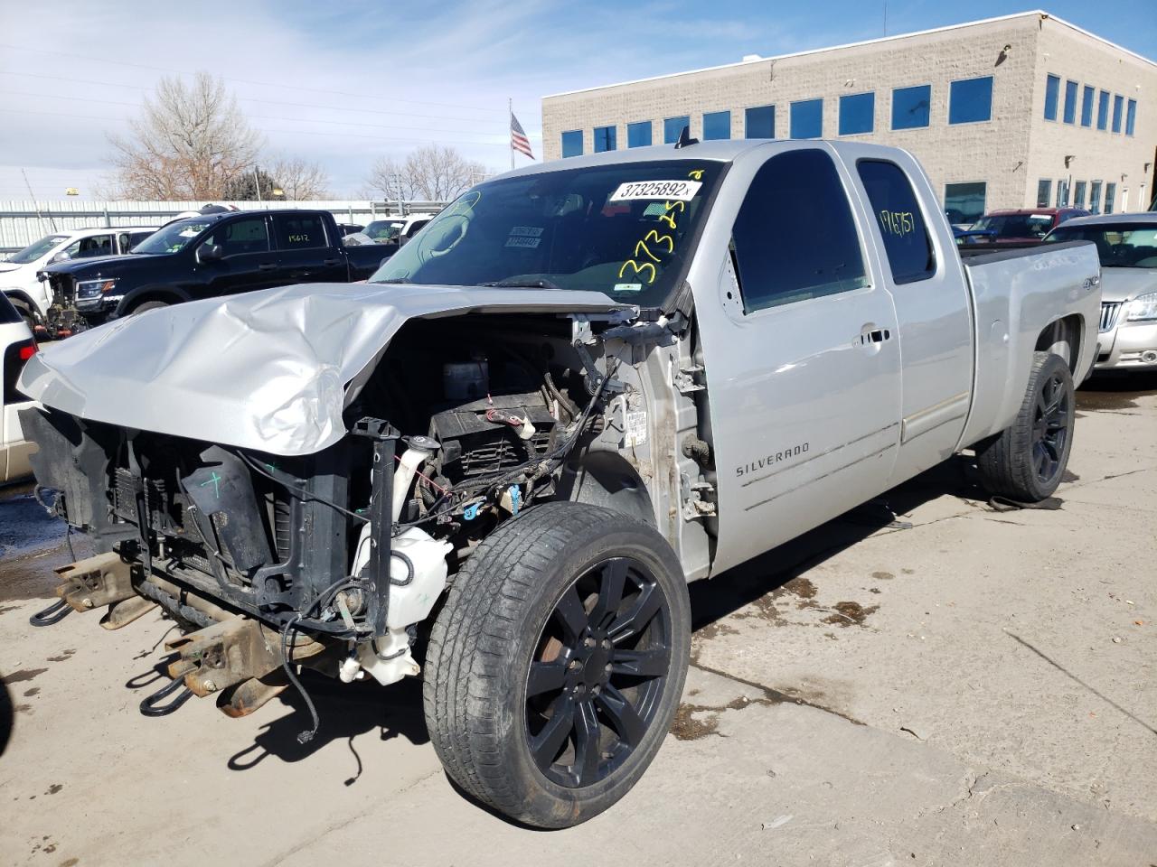 Photo 2 from auction – 2011 CHEVROLET SILVERADO with VIN 1GCRKSE34BZ357194