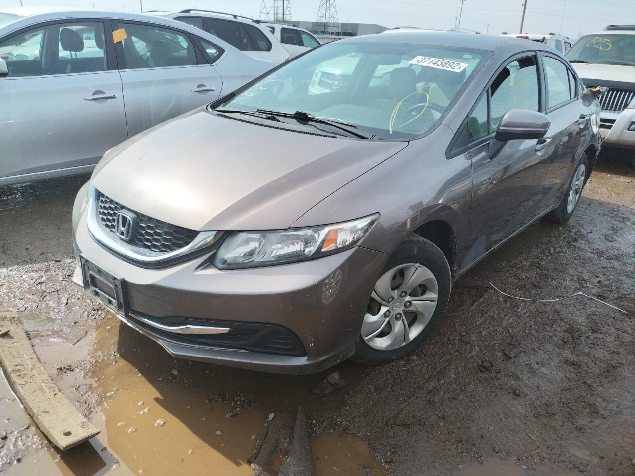 صورة رقم 2 من المزاد - 2014 HONDA CIVIC LX مع VIN 19XFB2F52EE017755