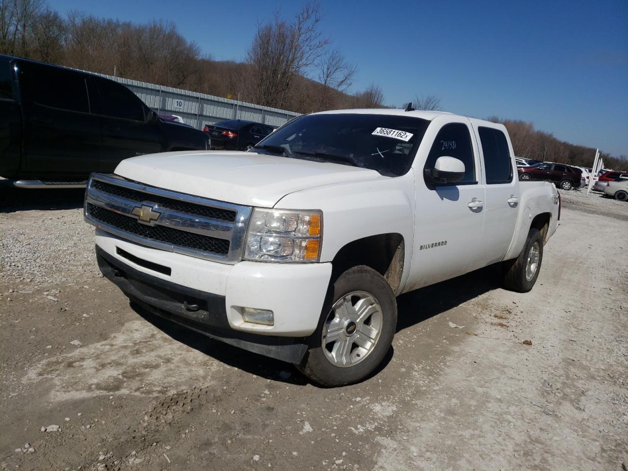 Photo 2 from auction – 2011 CHEVROLET SILVRK1500 with VIN 3GCPKTE31BG167804