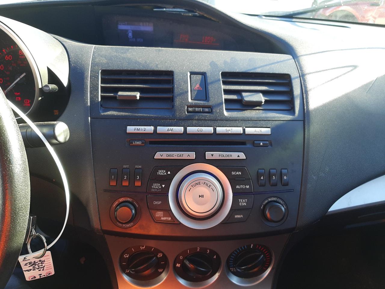 Photo 9 from auction – 2011 MAZDA 3 S with VIN JM1BL1U61B1427933