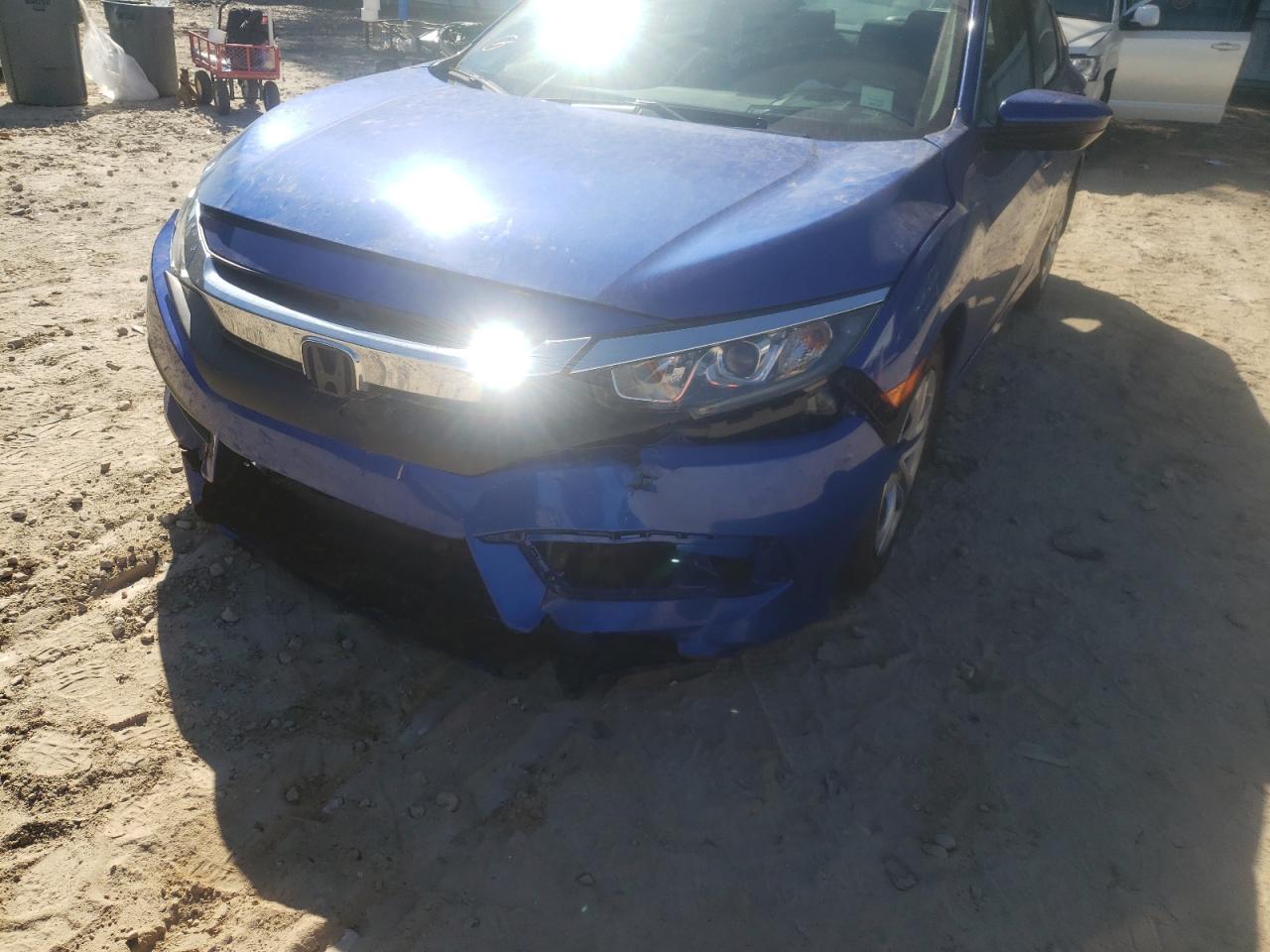 Photo 9 from auction – 2018 HONDA CIVIC LX with VIN 19XFC2F55JE021564