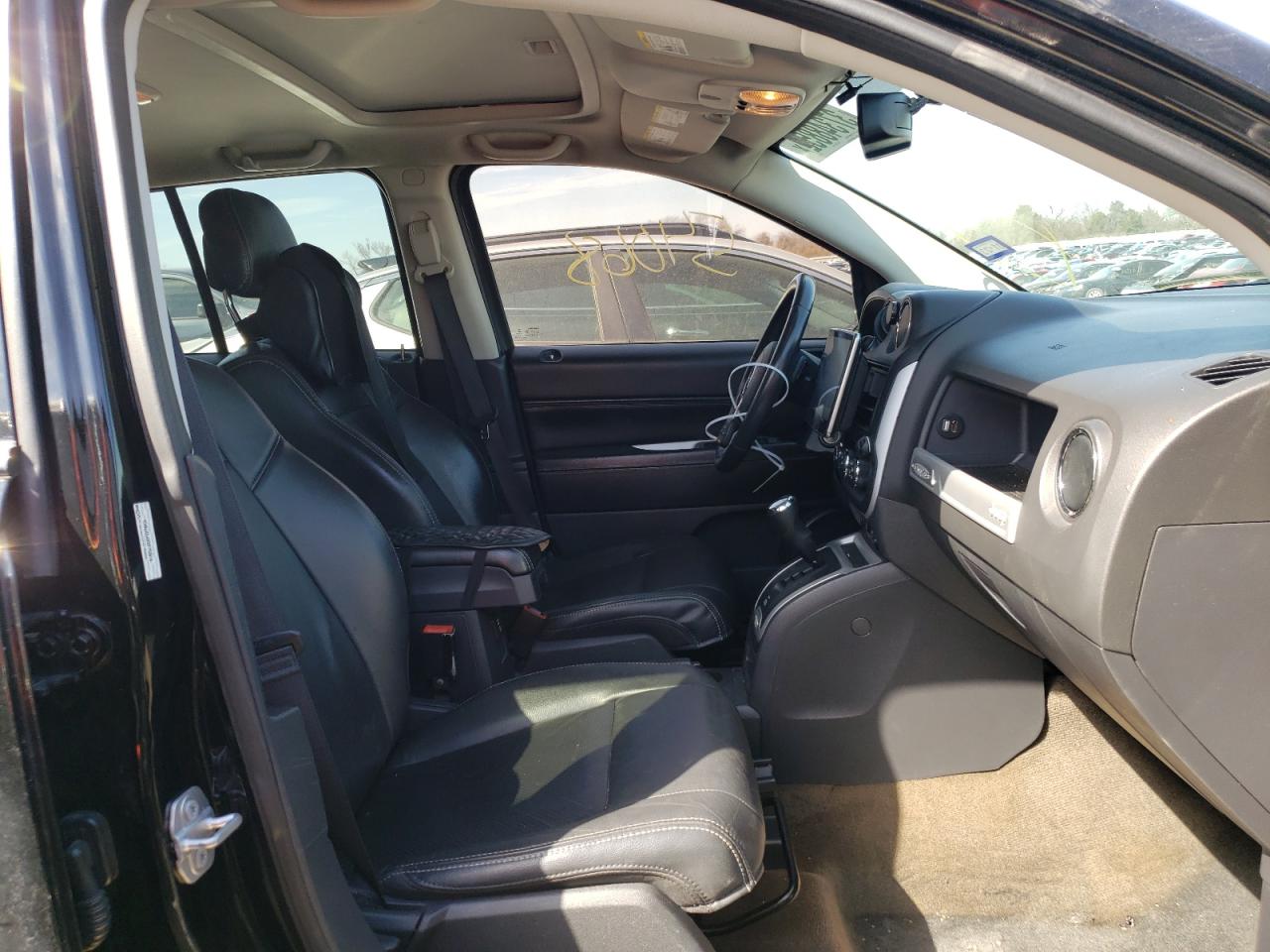 Photo 5 from auction – 2016 JEEP COMPASS LA with VIN 1C4NJCEA9GD792674