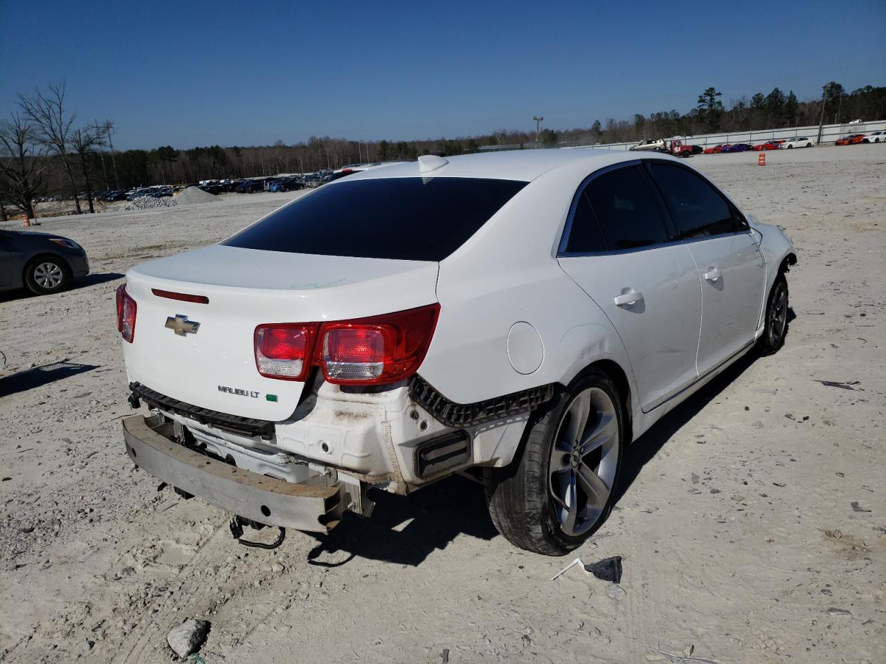 Photo 4 from auction – 2016 CHEVROLET MALIBU LIM with VIN 1G11C5SA2GF135172