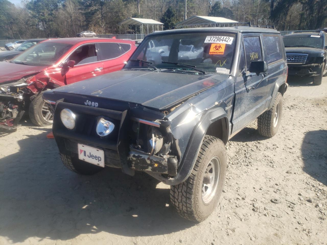 Photo 2 from auction – 1984 JEEP CHEROKEE with VIN 1JCUL7714ET107413