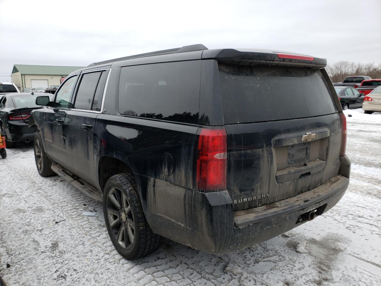 Photo 3 from auction – 2016 CHEVROLET SUBURBAN K with VIN 1GNSKHKC3GR217306