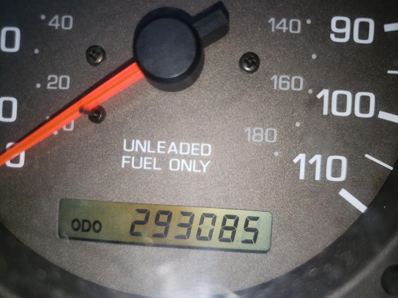 Photo 8 from auction – 2000 NISSAN FRONTIER C with VIN 1N6ED27T3YC401152