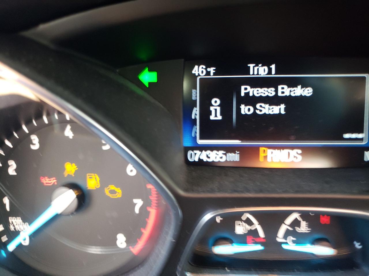 Photo 8 from auction – 2019 FORD ESCAPE SE with VIN 1FMCU9GD8KUC53282