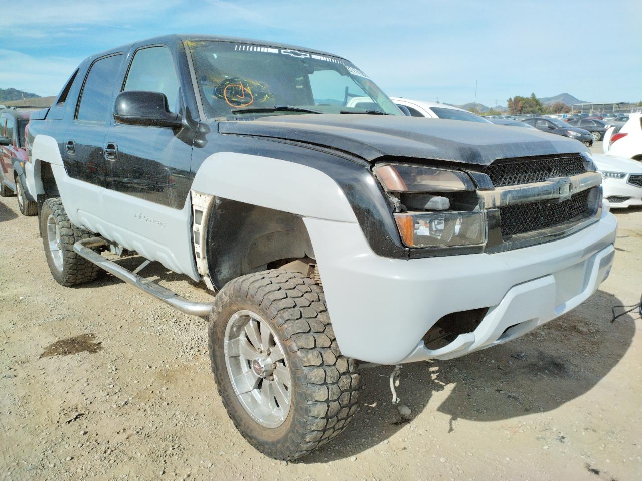 Photo 1 from auction – 2002 CHEVROLET AVALANCHE with VIN 3GNEC13T12G240589