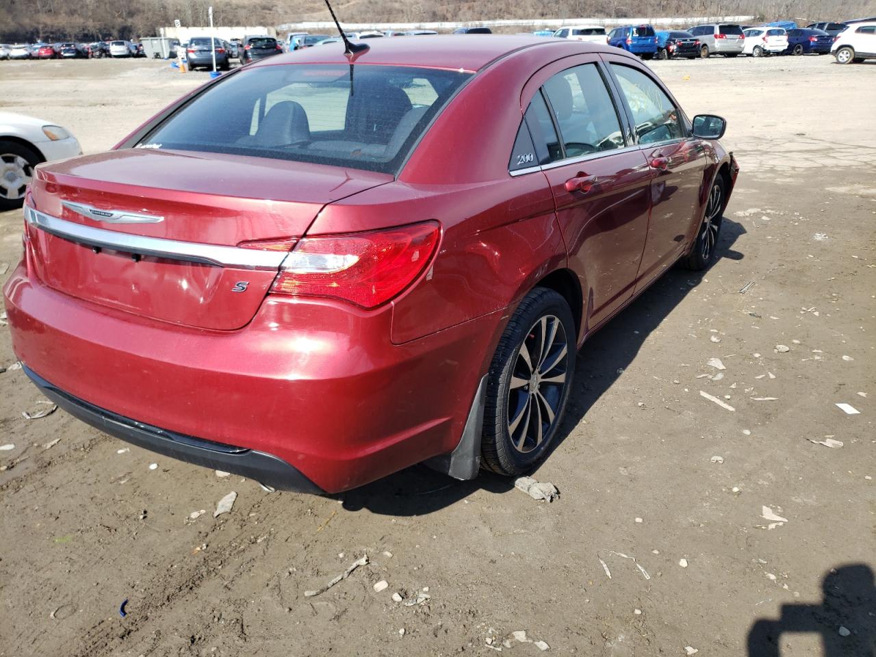 Photo 4 from auction – 2014 CHRYSLER 200 TOURIN with VIN 1C3CCBBG2EN151303