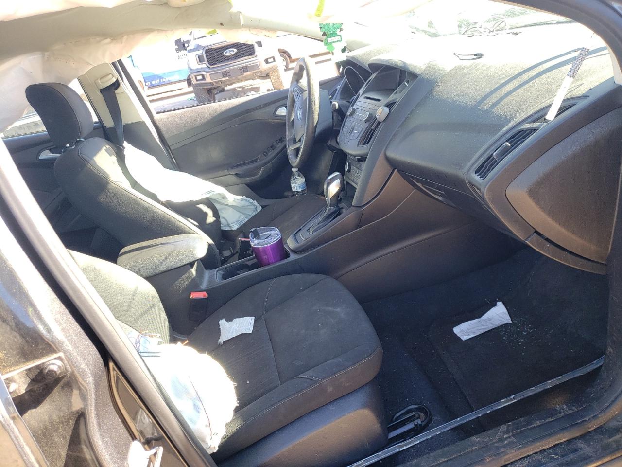 Photo 5 from auction – 2016 FORD FOCUS SE with VIN 1FADP3F23GL347926