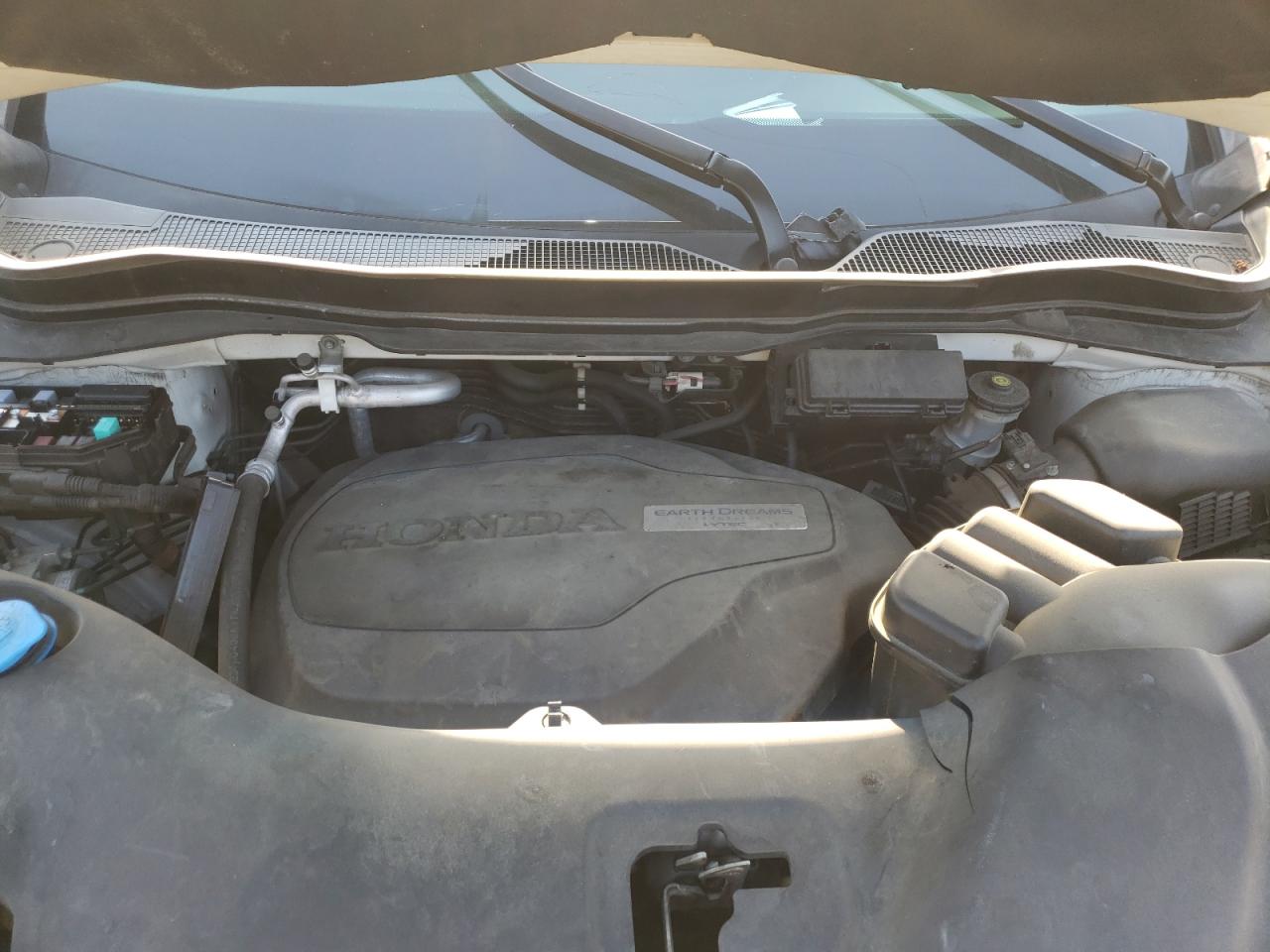 Photo 7 from auction – 2016 HONDA PILOT EXL with VIN 5FNYF6H82GB072571