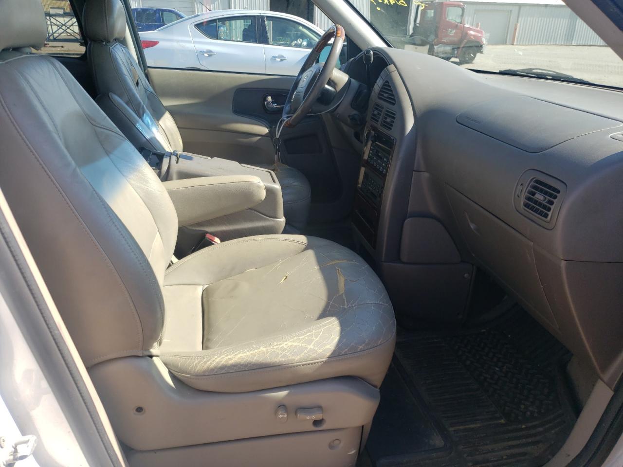 Photo 5 from auction – 2002 NISSAN QUEST GLE with VIN 4N2ZN17T32D814263