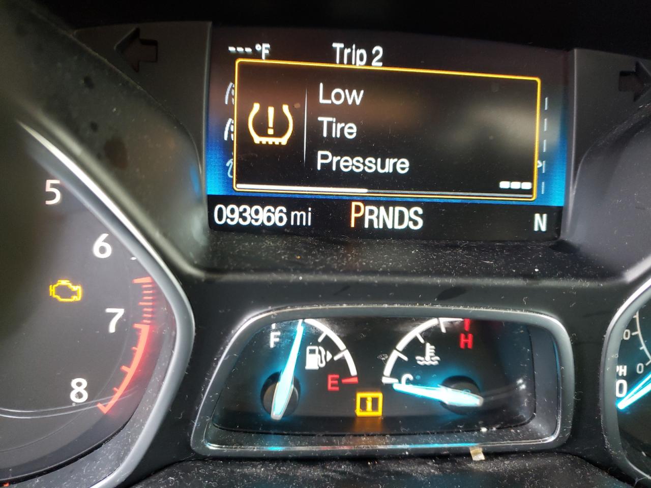 Photo 8 from auction – 2018 FORD ESCAPE with VIN 1FMCU0J99JUC32844
