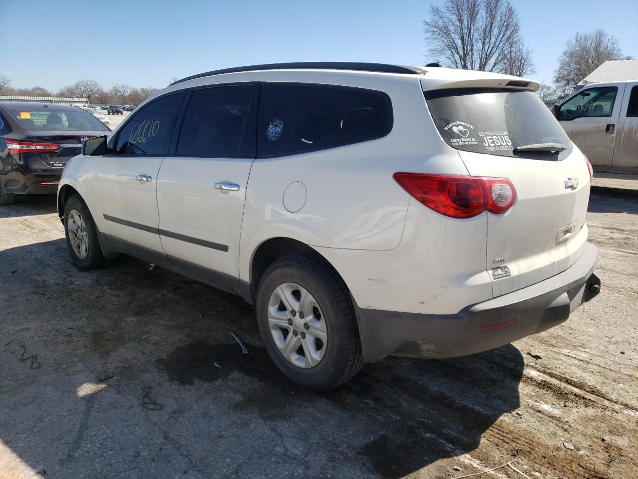 Photo 3 from auction – 2011 CHEVROLET TRAVERSE L with VIN 1GNKVFED7BJ368012