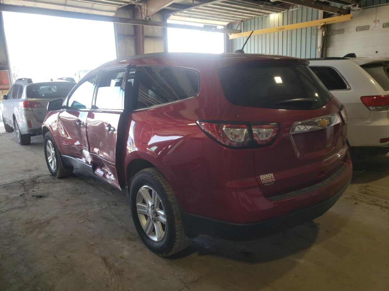 Photo 3 from auction – 2014 CHEVROLET TRAVERSE L with VIN 1GNKVGKD4EJ101165