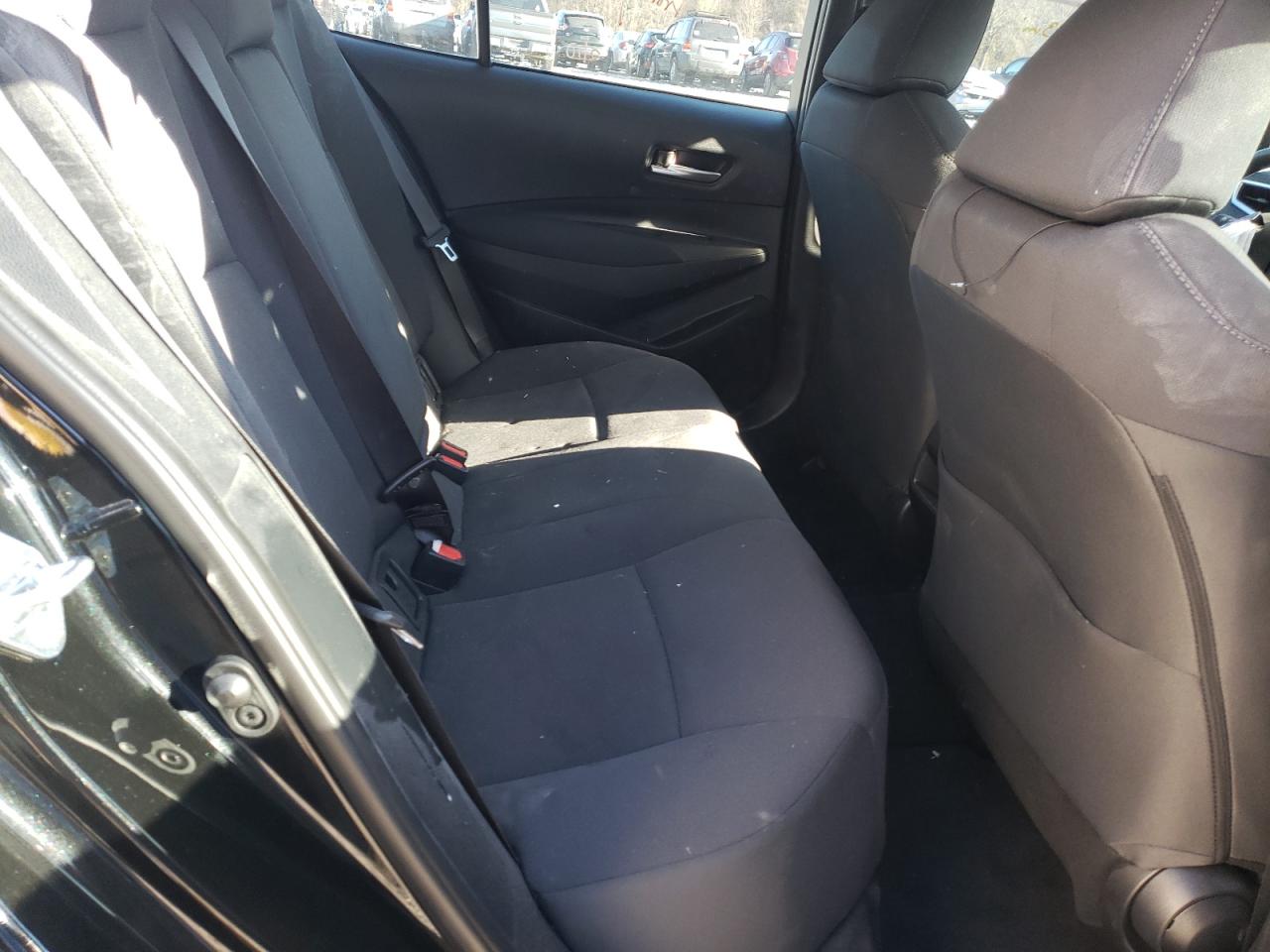 Photo 6 from auction – 2021 TOYOTA COROLLA LE with VIN 5YFEPMAE2MP229035