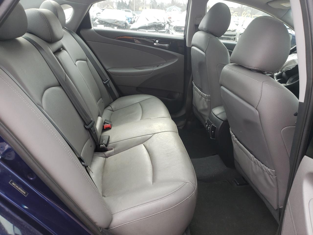 Photo 6 from auction – 2013 HYUNDAI SONATA SE with VIN 5NPEC4ACXDH660049