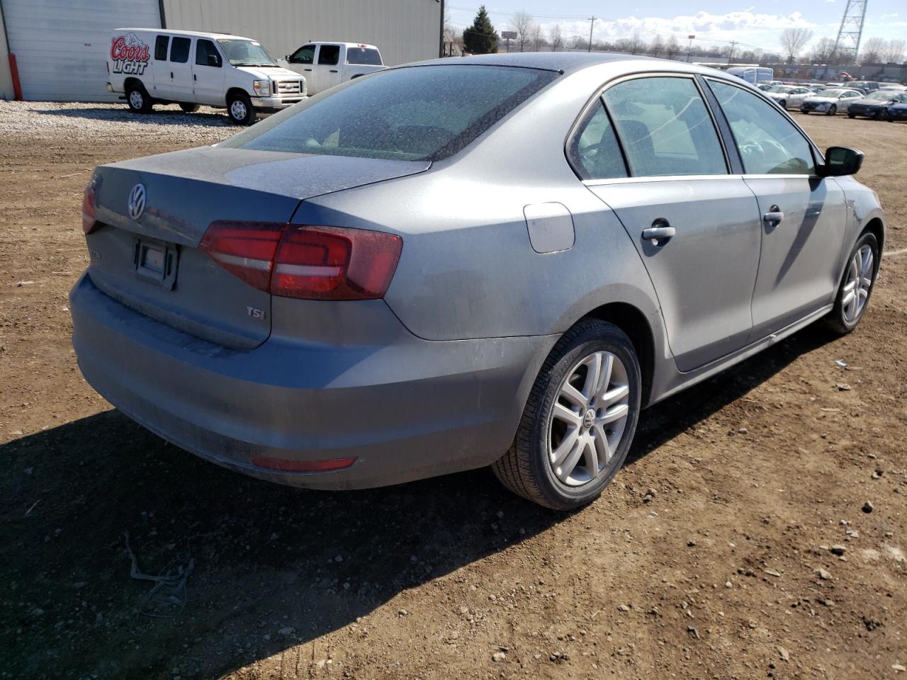 Photo 4 from auction – 2017 VOLKSWAGEN JETTA S with VIN 3VW2B7AJ3HM372103