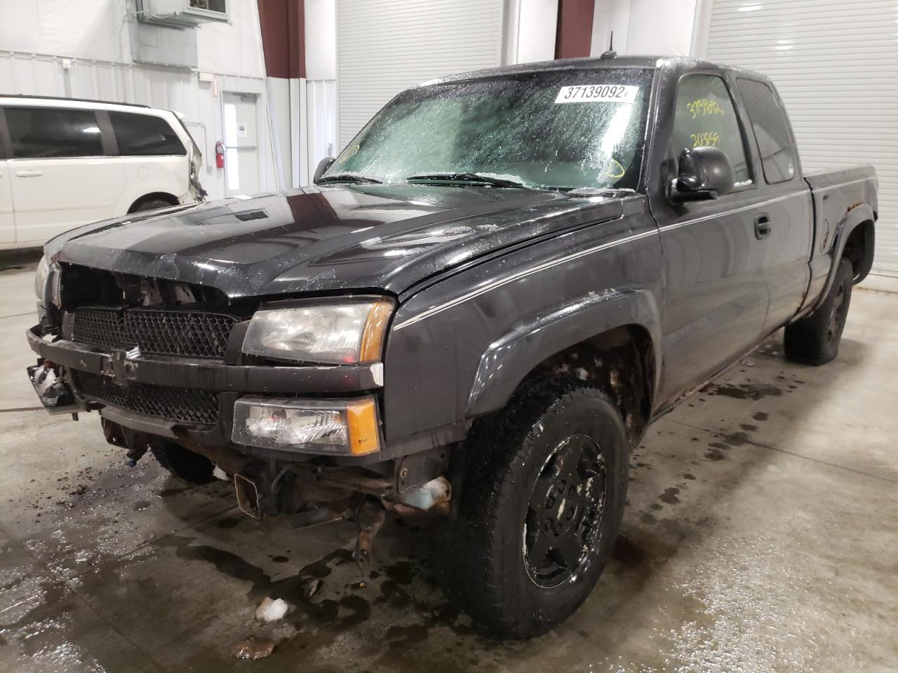 Photo 2 from auction – 2003 CHEVROLET SILVERADO with VIN 2GCEK19T331227761