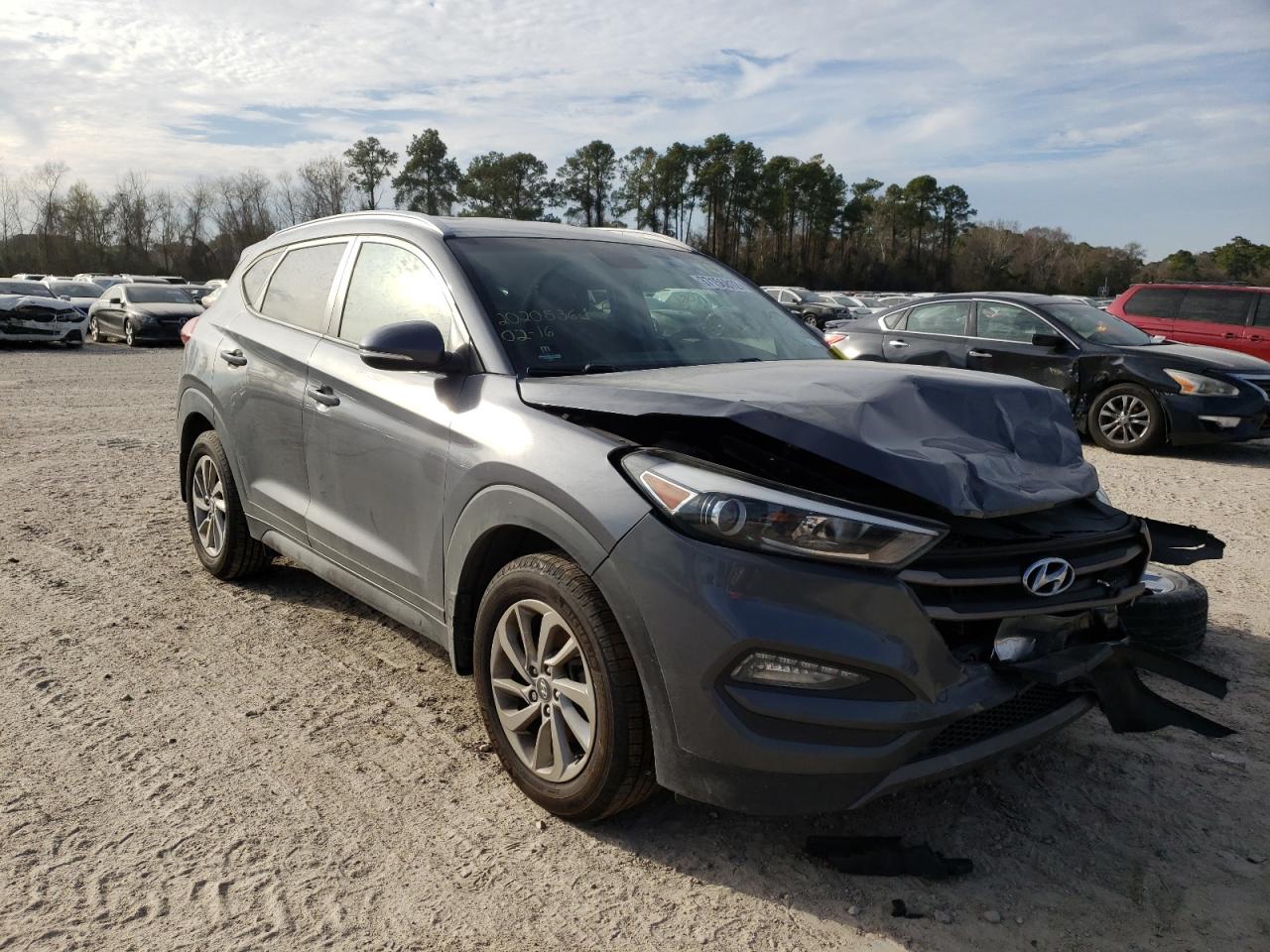 HYUNDAI TUCSON LIM 2016 with VIN KM8J3CA26GU221713 - Photo from auction