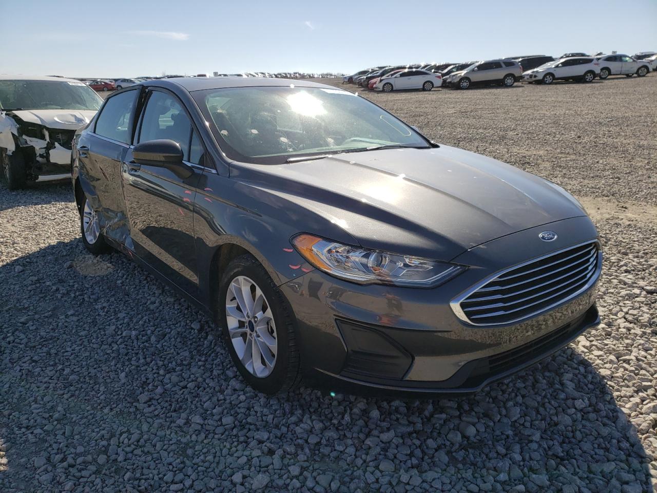 FORD FUSION SE 2020 with VIN 3FA6P0LU9LR103710 - Photo from auction