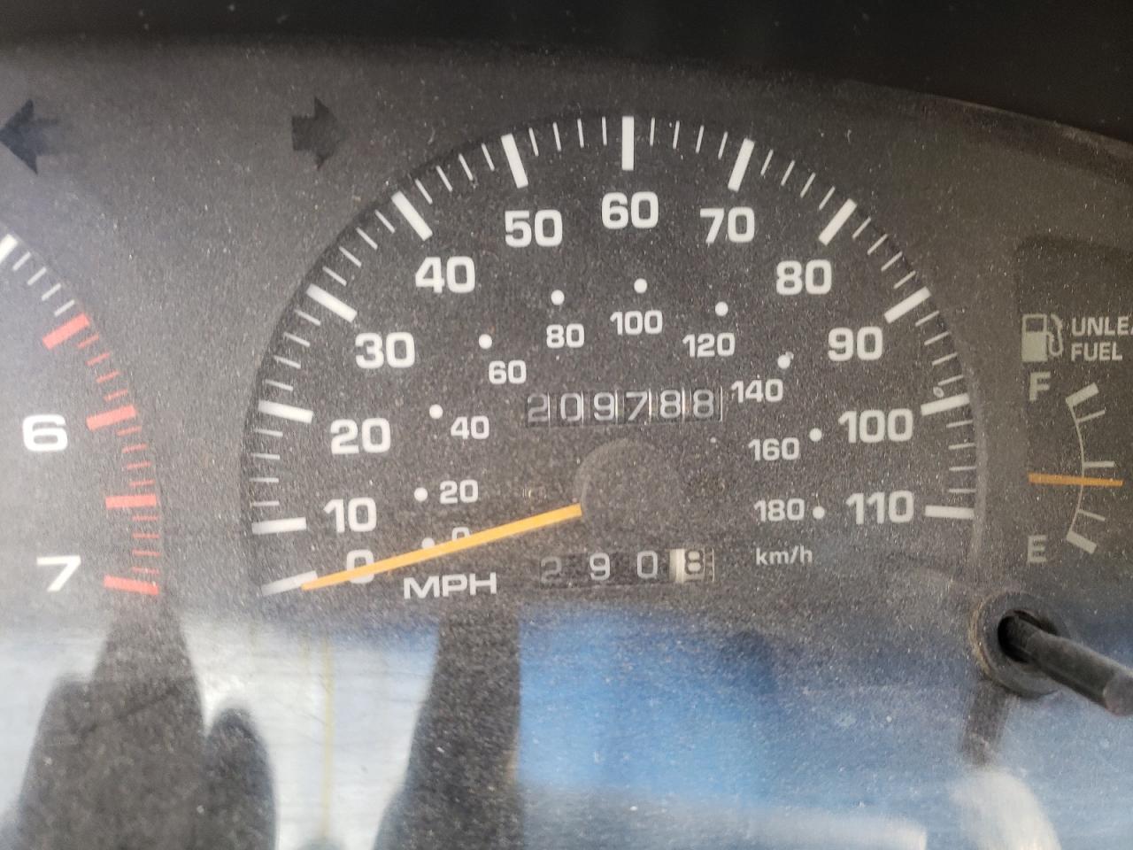 Photo 8 from auction – 1997 TOYOTA 4RUNNER SR with VIN JT3GN86R4V0051937