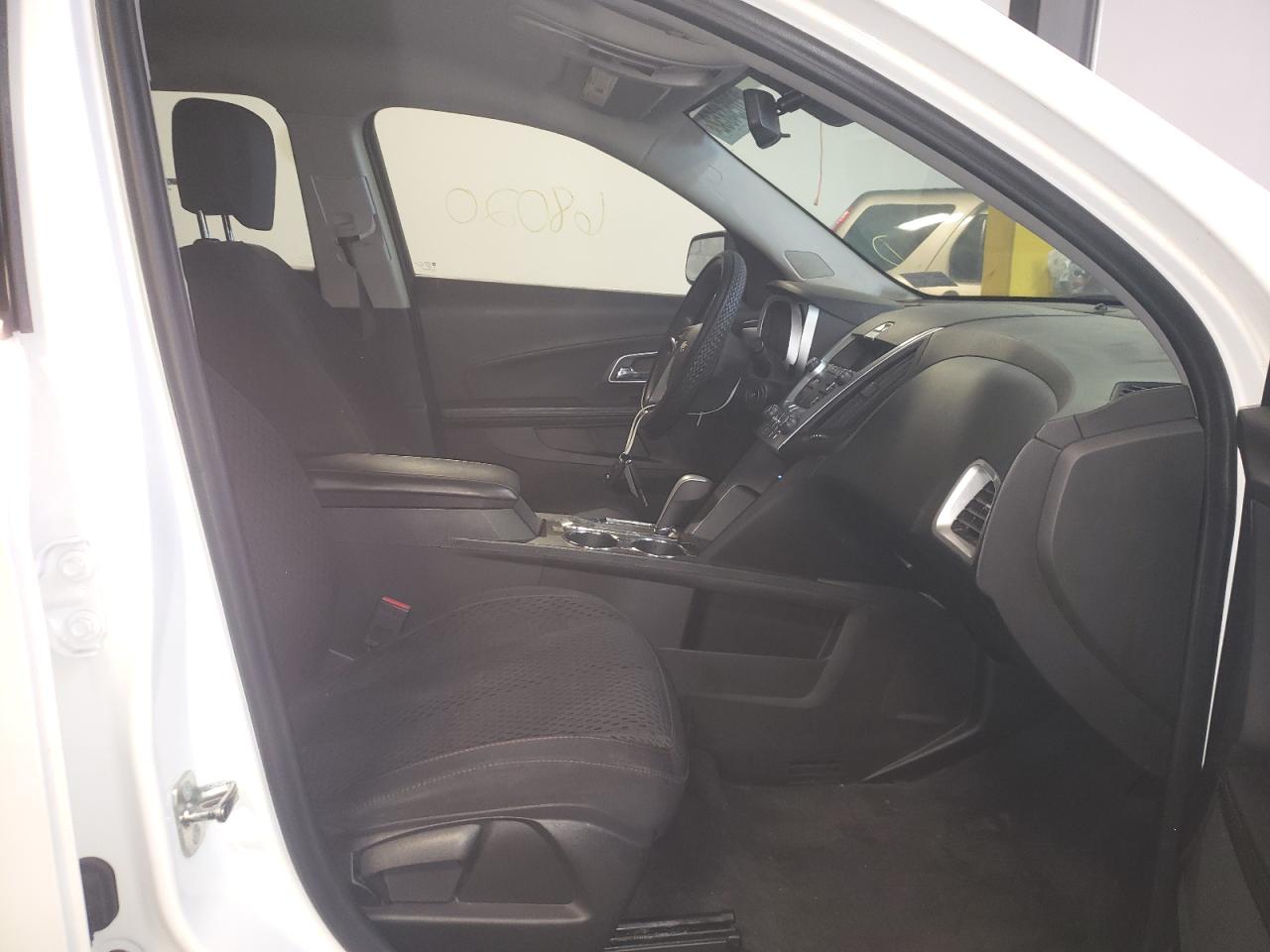 Photo 5 from auction – 2015 CHEVROLET EQUINOX LS with VIN 2GNALAEK7F6421734